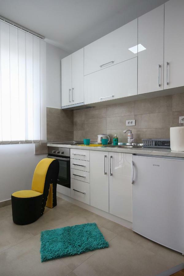 Manirosi 2 Apartman Subotica Eksteriør bilde